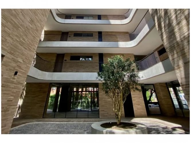 Apartaestudio en venta en El Poblado, Medellín, 108 m² · foto 7 de 24