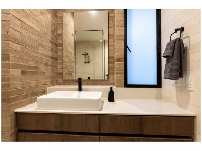 Apartaestudio en venta en El Poblado, Medellín, 108 m² · foto 18 de 24