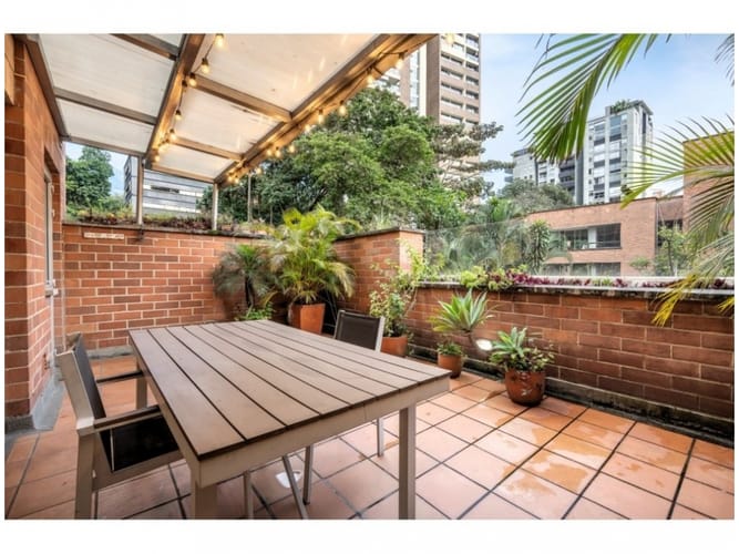 Apartamento de 2 alcobas en venta en Alejandría, Medellín, 124 m² · foto 3 de 24