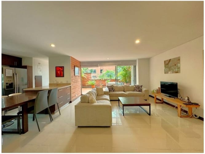 Apartamento de 2 alcobas en venta en Alejandría, Medellín, 124 m² · foto 5 de 24