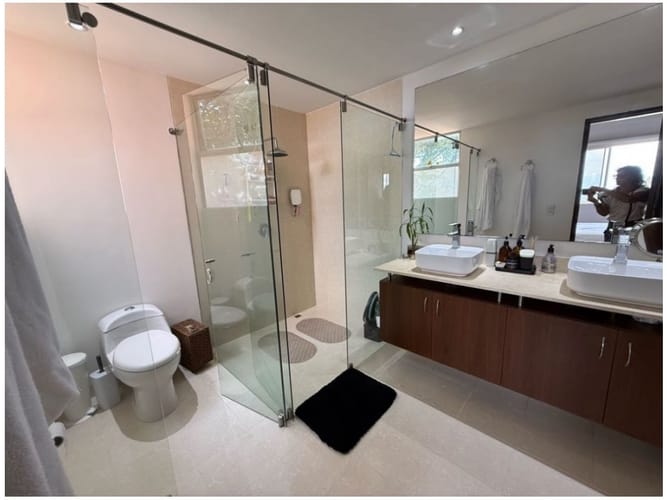 Casa de 3 alcobas en venta en Escobero, Envigado, 304 m² · foto 18 de 24