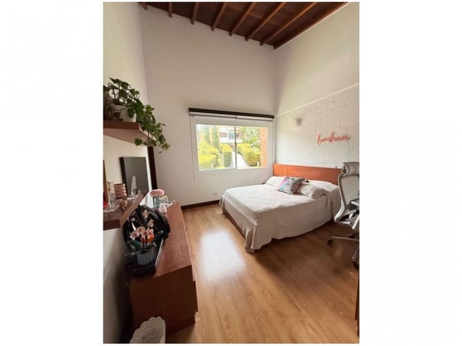 Casa de 3 alcobas en venta en Escobero, Envigado, 304 m² · foto 20 de 24