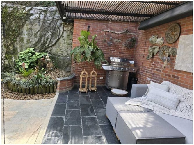 Casa de 3 alcobas en venta en El Poblado, Envigado, 210 m² · foto 9 de 22