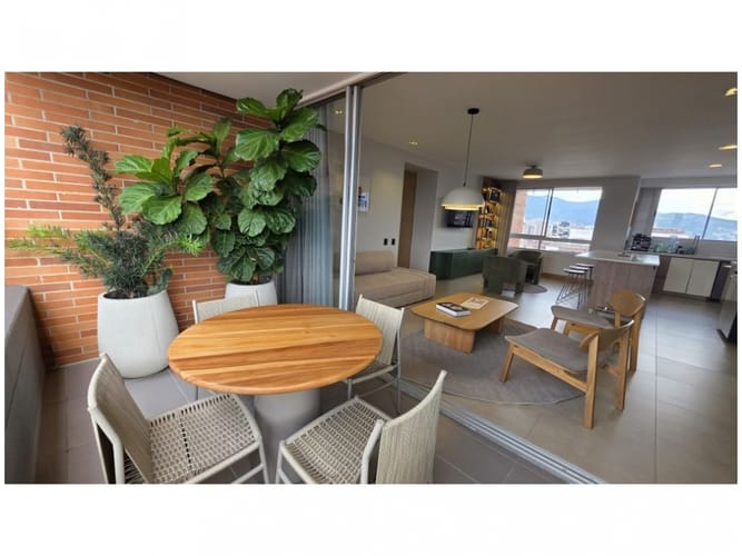 Apartamento de 1 alcoba en venta en Castropol, Medellín, 245 m² · foto 10 de 24