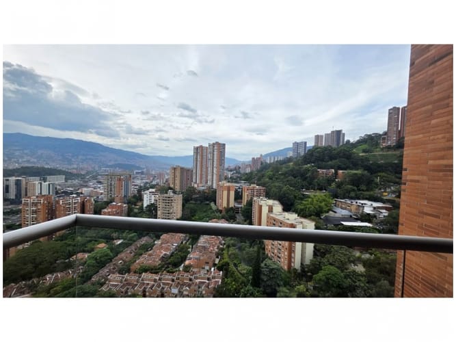 Apartamento de 1 alcoba en venta en Castropol, Medellín, 245 m² · foto 12 de 24
