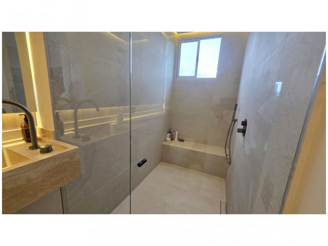 Apartamento de 1 alcoba en venta en Castropol, Medellín, 245 m² · foto 21 de 24