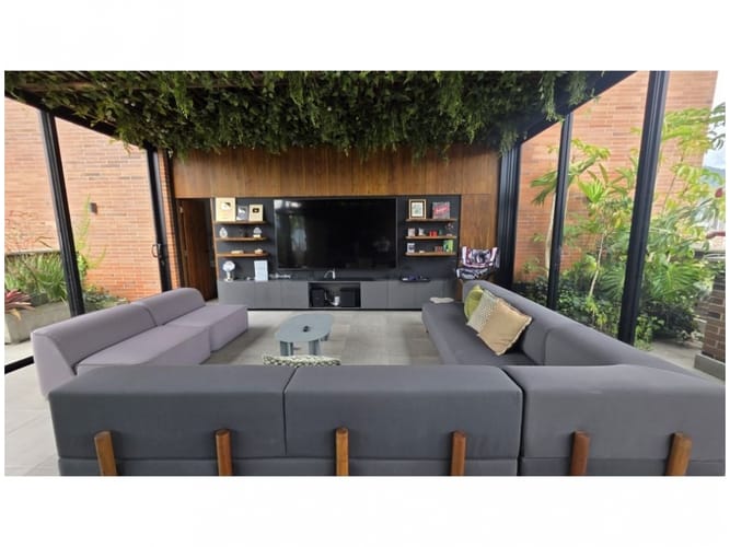 Apartamento de 1 alcoba en venta en Castropol, Medellín, 245 m² · foto 24 de 24