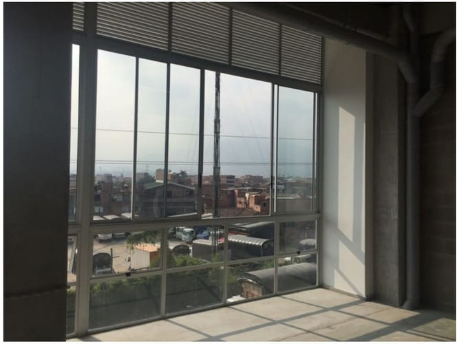Bodega en venta en Los Naranjos, Itagüí, 560 m² · foto 6 de 6
