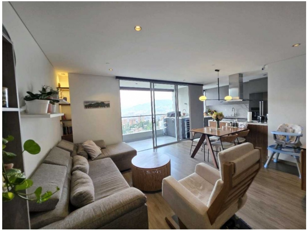 Apartamento en venta en Loma Del Esmeraldal, Envigado · foto 3 de 19