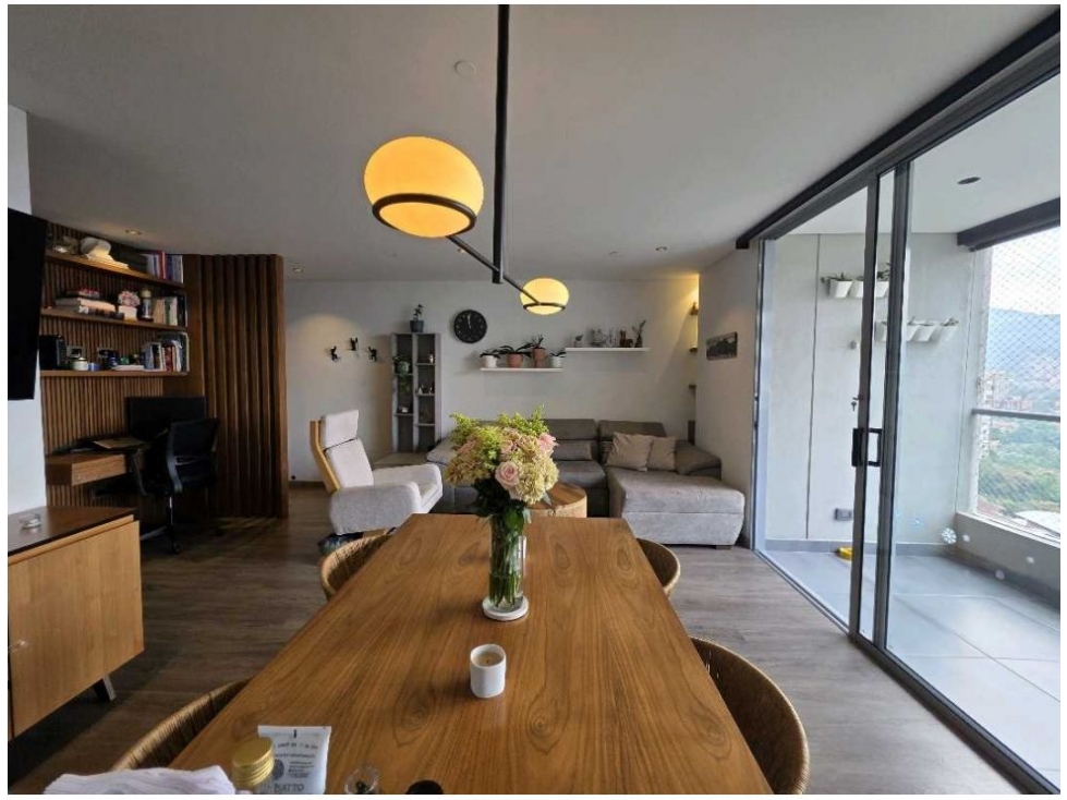 Apartamento en venta en Loma Del Esmeraldal, Envigado · foto 4 de 19