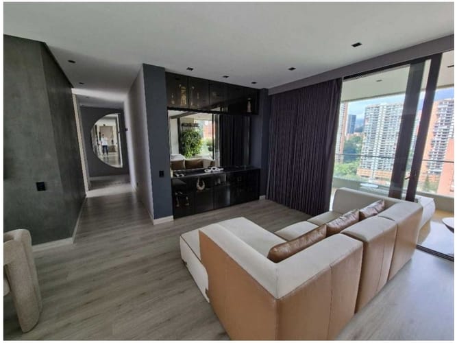 Apartamento en venta en El Poblado, Medellín · foto 8 de 24