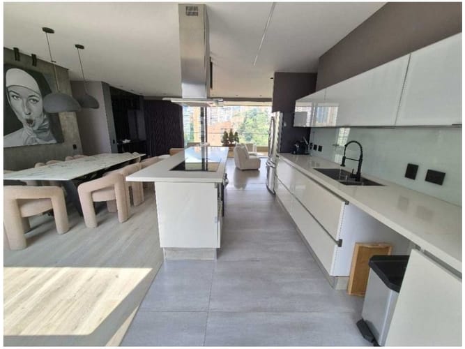 Apartamento en venta en El Poblado, Medellín · foto 15 de 24
