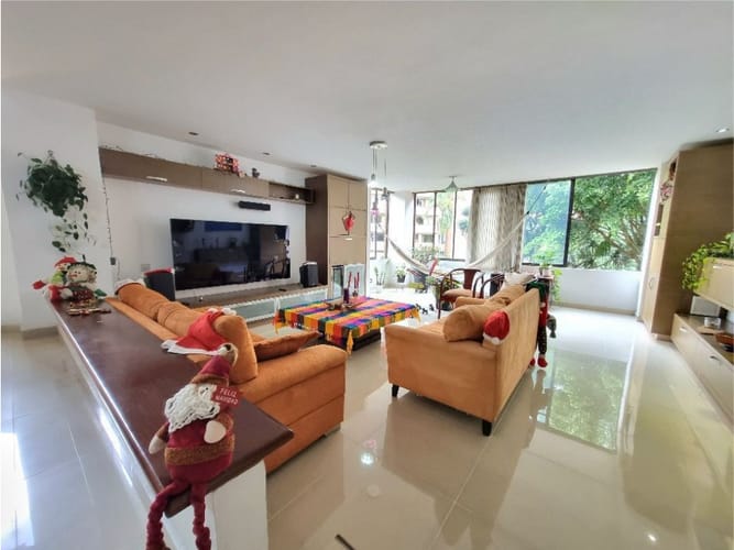 Apartamento de 3 alcobas en venta en La Florida, Medellín, 170 m² · foto 9 de 14