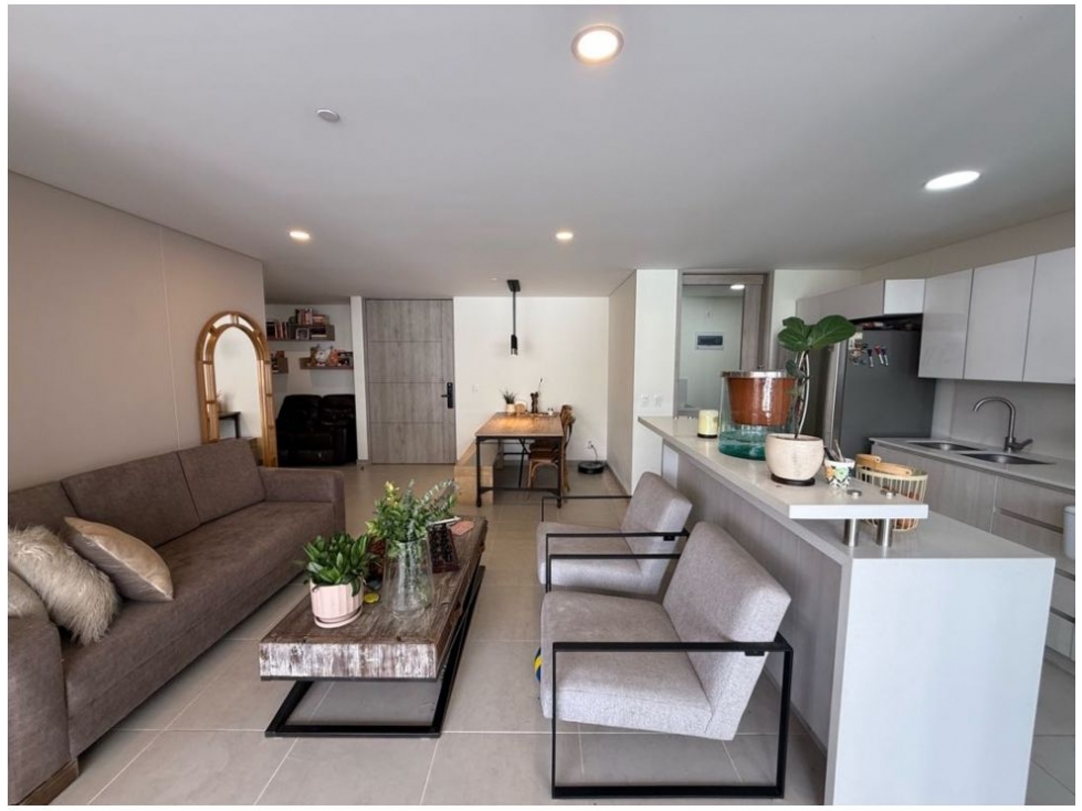 Apartamento en venta en Loma Benedictinos, Medellín · foto 9 de 20