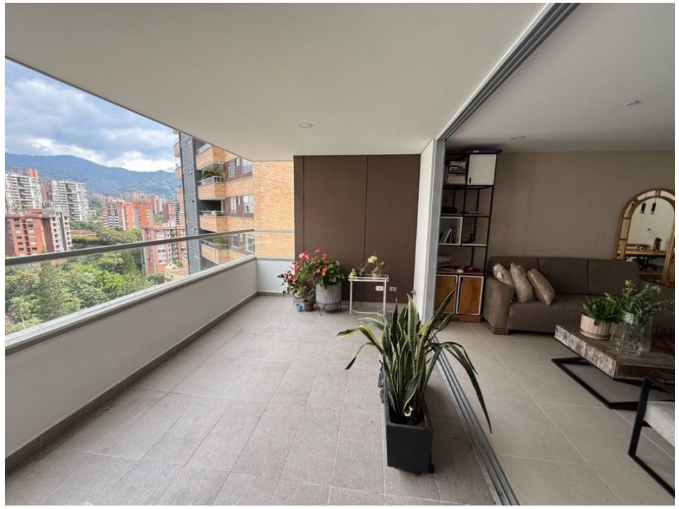 Apartamento en venta en Loma Benedictinos, Medellín · foto 13 de 20