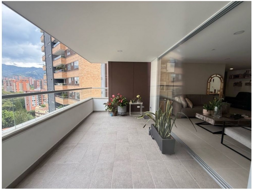 Apartamento en venta en Loma Benedictinos, Medellín · foto 14 de 20