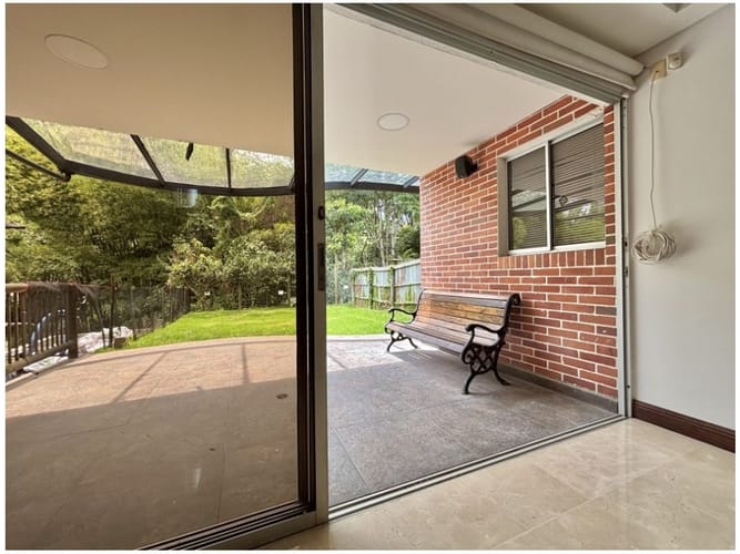 Casa de 3 alcobas en venta en Loma Benedictinos, Envigado, 233 m² · foto 9 de 24