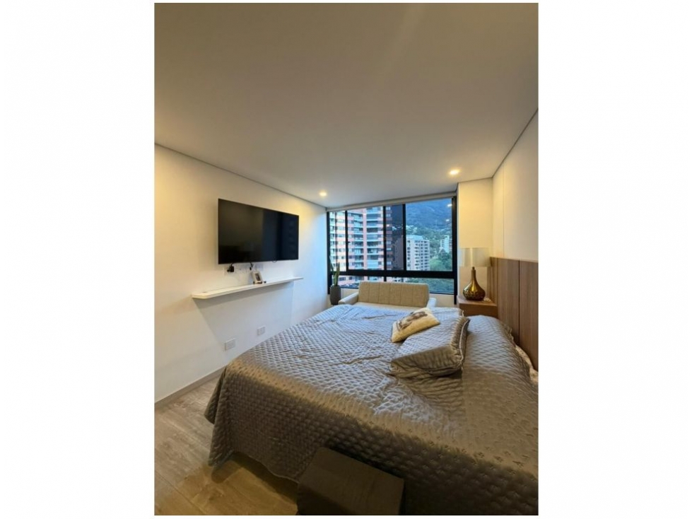 Apartamento en venta en El Poblado, Medellín · foto 5 de 14