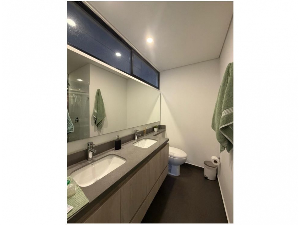 Apartamento en venta en El Poblado, Medellín · foto 7 de 14