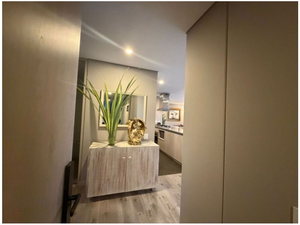 Apartamento en venta en El Poblado, Medellín · foto 8 de 14