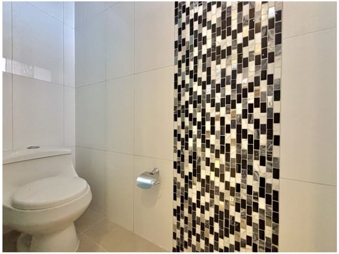 Casa de 3 alcobas en venta en Loma Benedictinos, Envigado, 233 m² · foto 12 de 24