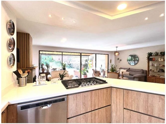 Casa de 3 alcobas en venta en Medellín, 249 m² · foto 9 de 24