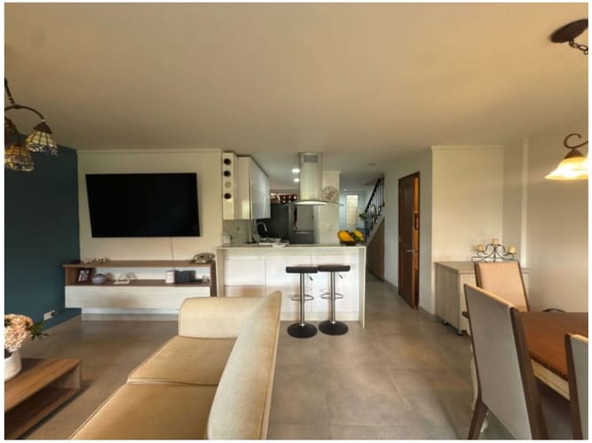 Casa de 3 alcobas en venta en Cumbres, Envigado, 190 m² · foto 6 de 20