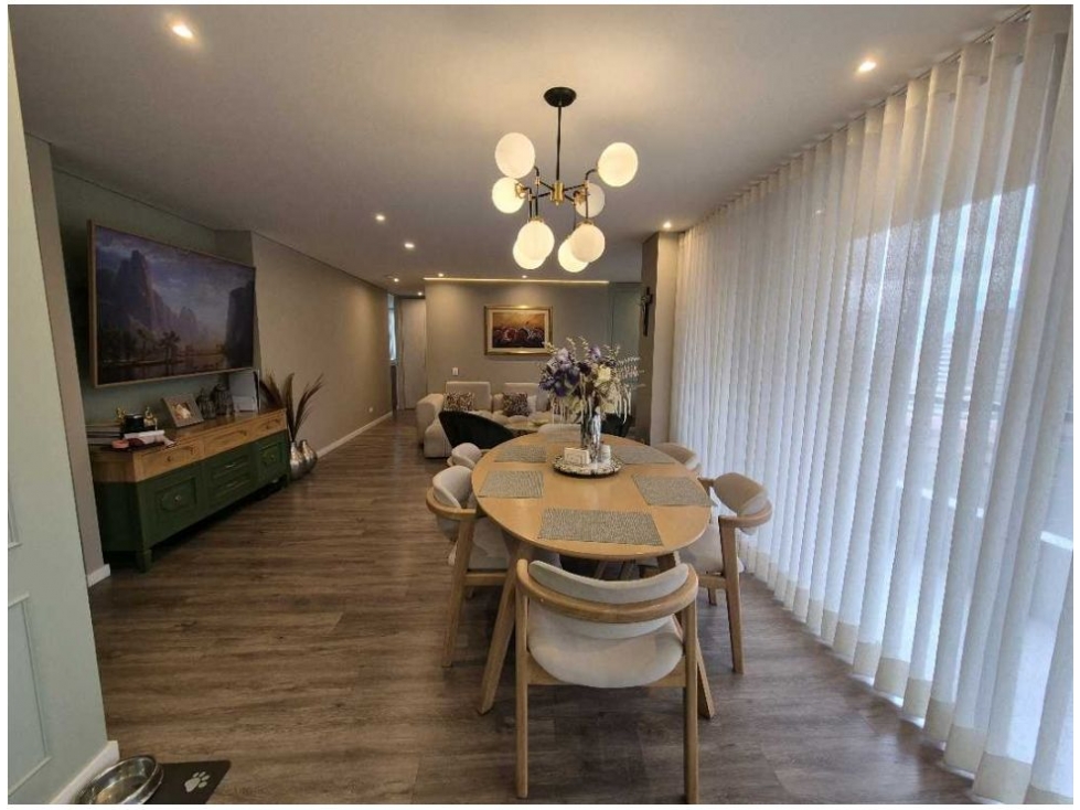 Apartamento en venta en El Poblado, Medellín · foto 5 de 24