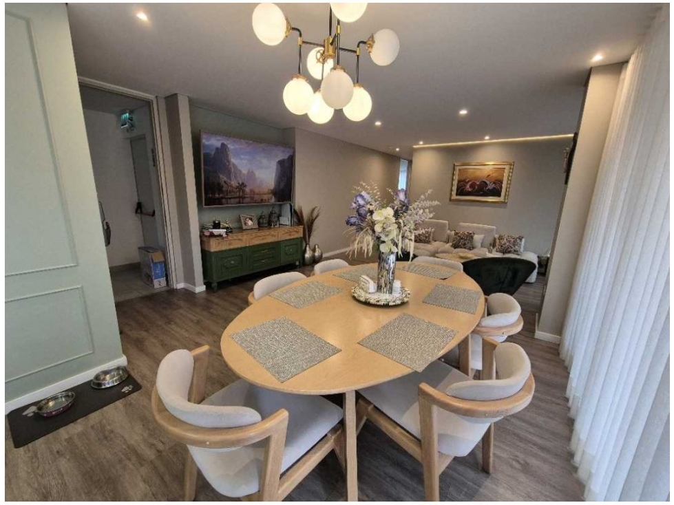 Apartamento en venta en El Poblado, Medellín · foto 6 de 24