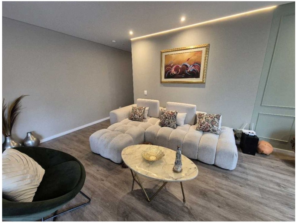 Apartamento en venta en El Poblado, Medellín · foto 12 de 24