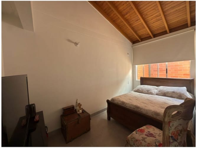 Casa de 3 alcobas en venta en Cumbres, Envigado, 190 m² · foto 18 de 20