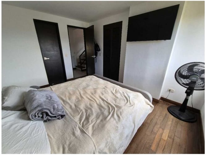 Apartamento de 4 alcobas en venta en El Tesoro, Medellín, 142 m² · foto 18 de 24