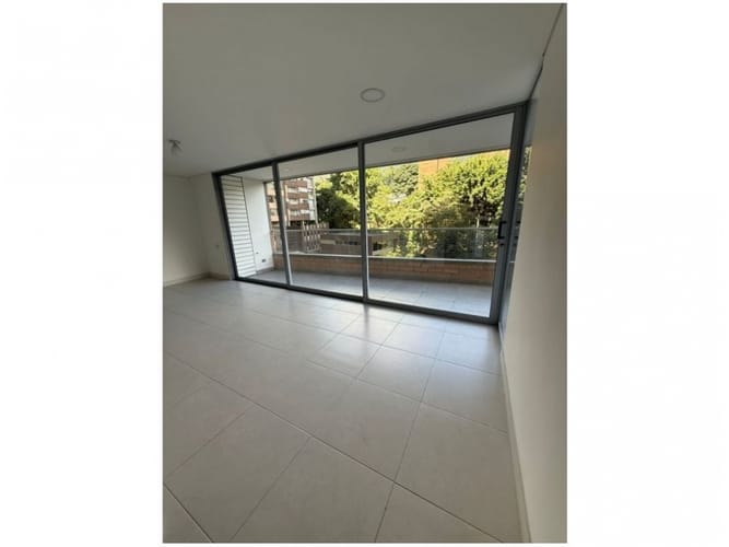 Apartamento de 3 alcobas en venta en Cumbres, Envigado, 121 m² · foto 4 de 21