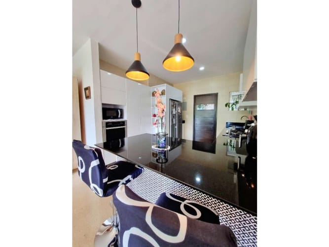 Casa de 3 alcobas en venta en Loma Del Esmeraldal, Envigado, 229 m² · foto 5 de 24