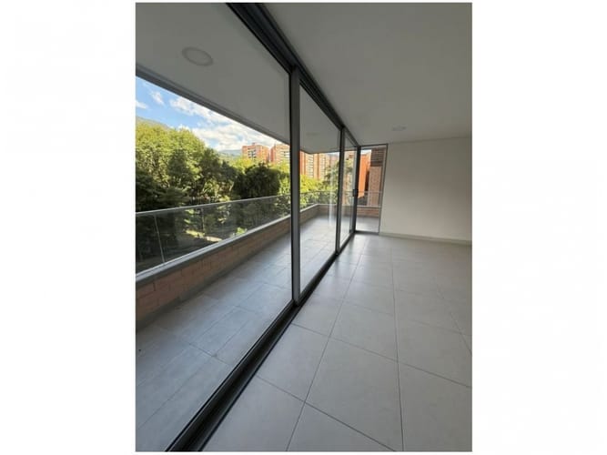 Apartamento de 3 alcobas en venta en Cumbres, Envigado, 121 m² · foto 7 de 21