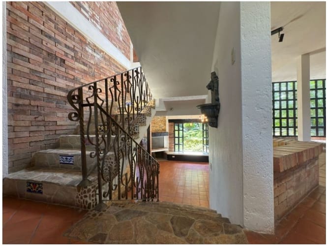 Casa de 3 alcobas en venta en El Chingui, Envigado, 235 m² · foto 12 de 24