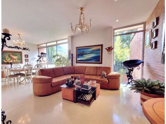 Casa de 3 alcobas en venta en Loma Del Esmeraldal, Envigado, 229 m² · foto 21 de 24