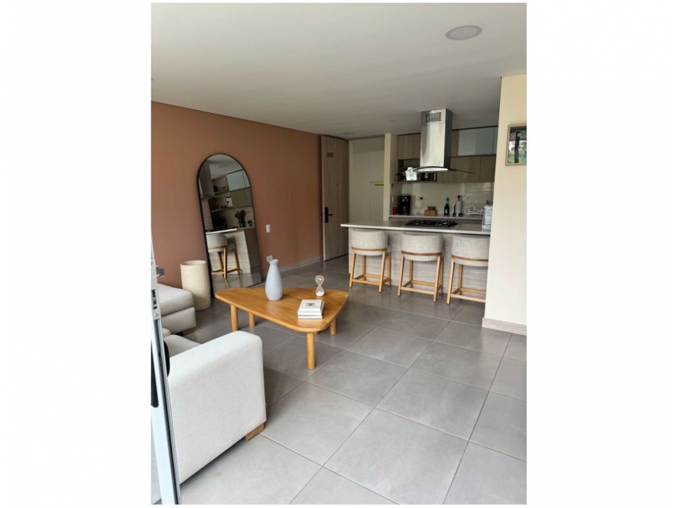Apartamento en venta en Loma Del Chocho, Envigado · foto 3 de 24
