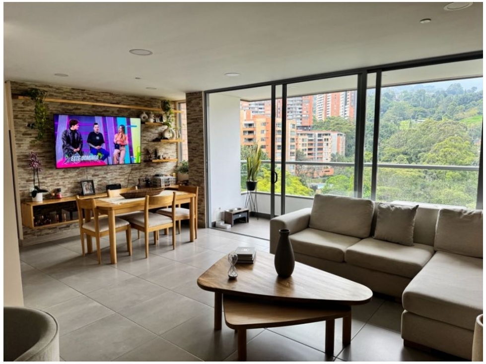 Apartamento en venta en Loma Del Chocho, Envigado · foto 5 de 24