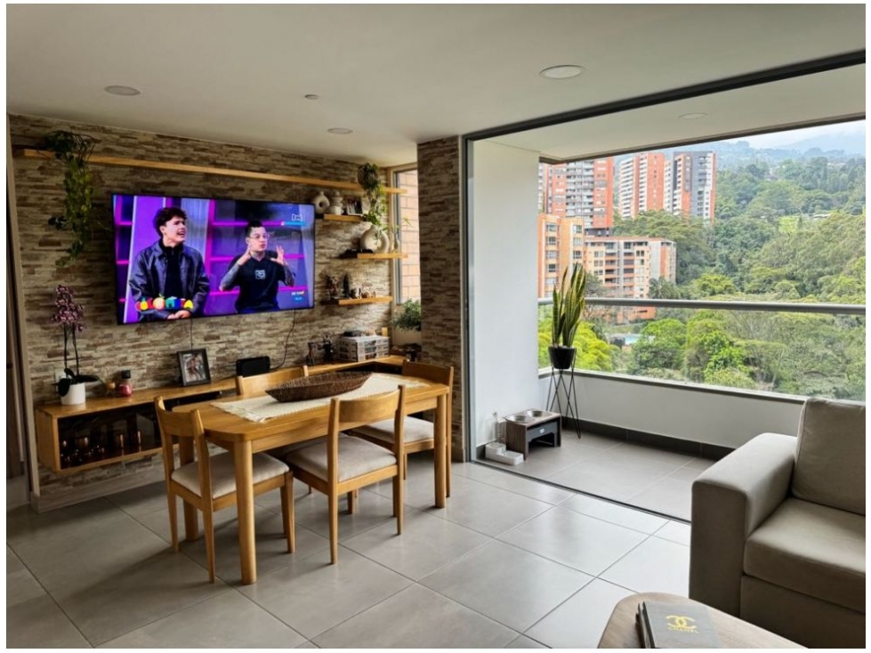 Apartamento en venta en Loma Del Chocho, Envigado · foto 6 de 24