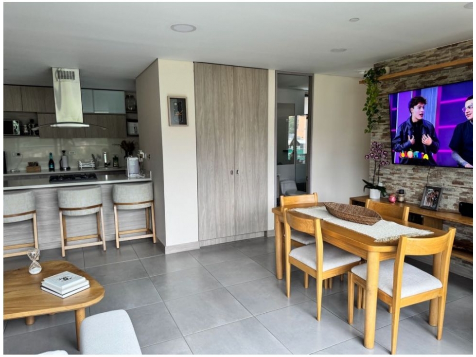 Apartamento en venta en Loma Del Chocho, Envigado · foto 7 de 24