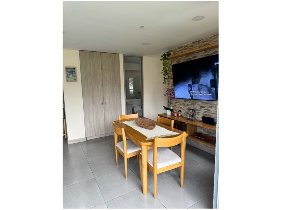 Apartamento en venta en Loma Del Chocho, Envigado · foto 9 de 24
