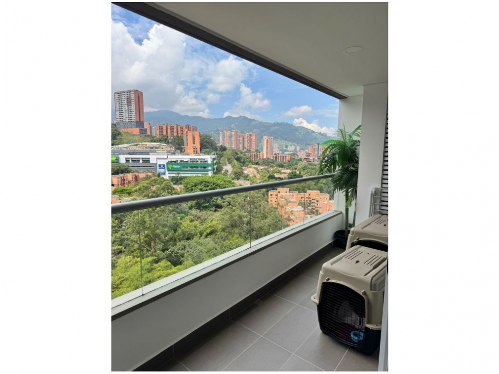 Apartamento en venta en Loma Del Chocho, Envigado · foto 10 de 24