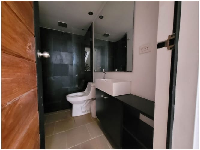 Casa de 5 alcobas en venta en Loma Del Escobero, Envigado, 250 m² · foto 6 de 24