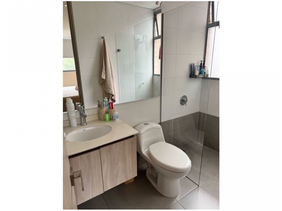 Apartamento en venta en Loma Del Chocho, Envigado · foto 14 de 24