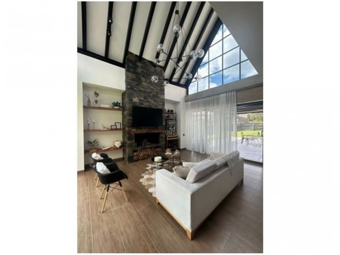 Casa de 3 alcobas en venta en Vía Las Palmas, Envigado, 380 m² · foto 6 de 24