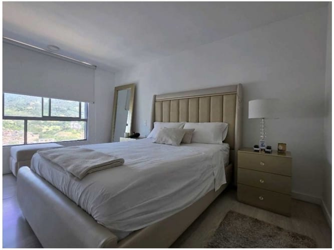 Apartamento de 2 alcobas en venta en Loma De Las Brujas, Envigado, 75 m² · foto 6 de 11