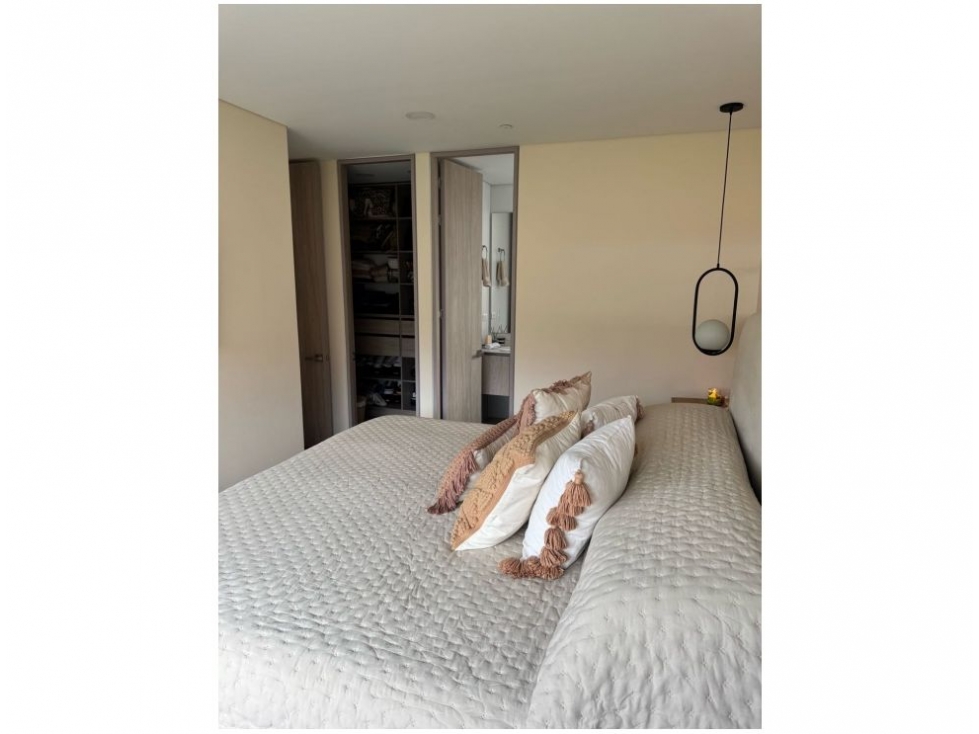 Apartamento en venta en Loma Del Chocho, Envigado · foto 16 de 24