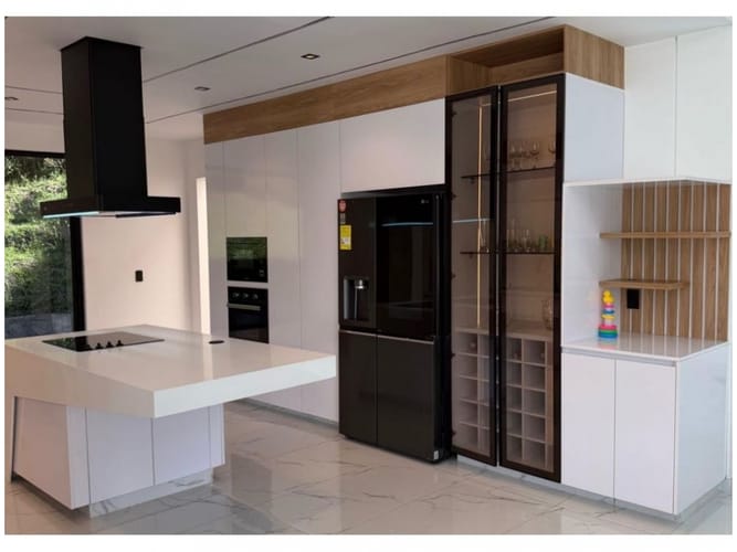 Casa de 5 alcobas en venta en Gualanday, Rionegro, 450 m² · foto 2 de 24