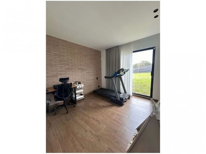 Casa de 3 alcobas en venta en Vía Las Palmas, Envigado, 380 m² · foto 9 de 24